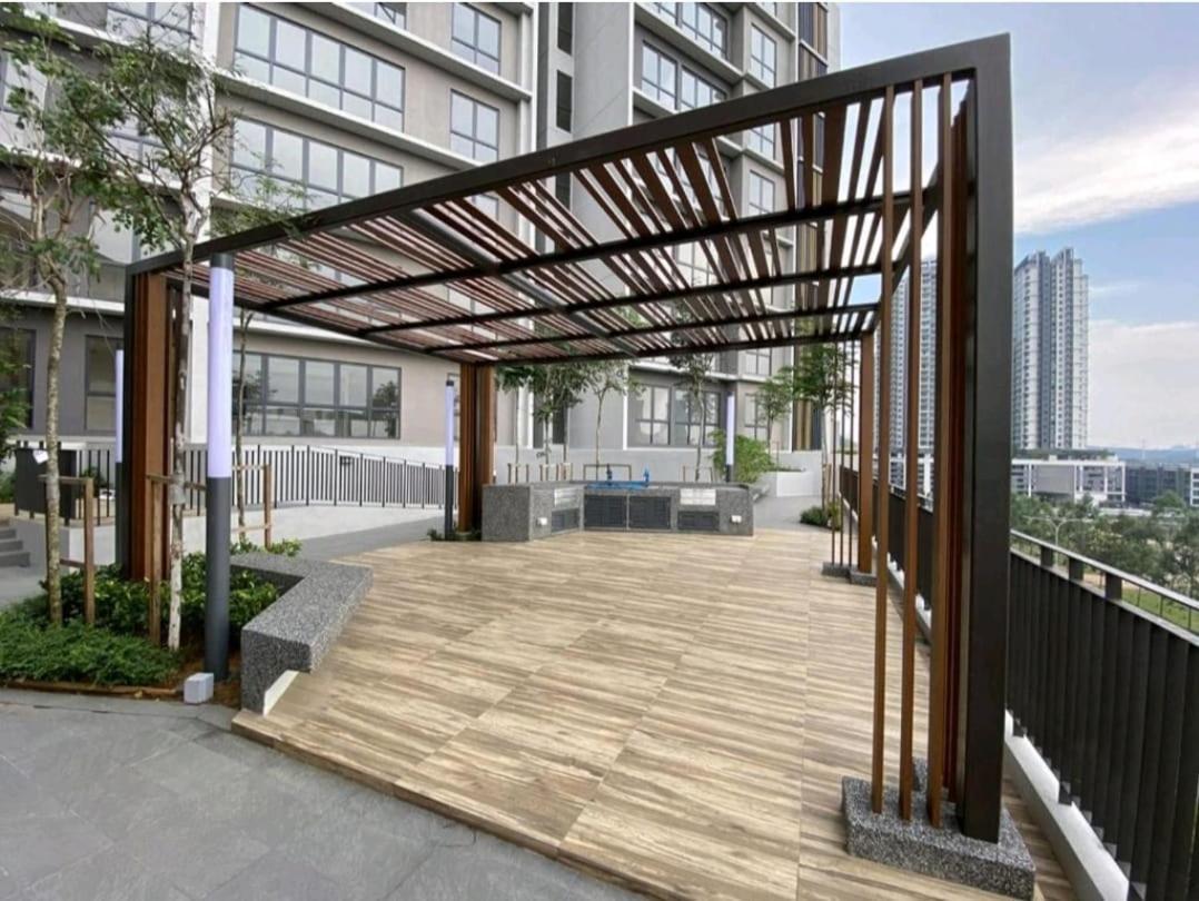 The Clio 2 Residences, Beside Conezion, Beside Ioi City Mall, Opposite Serdang Hospital, Beside Uniteen And Upm, ปุตราจายา ภายนอก รูปภาพ