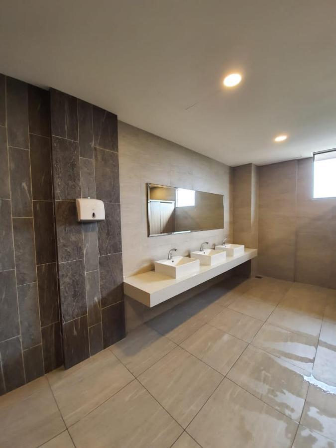 The Clio 2 Residences, Beside Conezion, Beside Ioi City Mall, Opposite Serdang Hospital, Beside Uniteen And Upm, ปุตราจายา ภายนอก รูปภาพ
