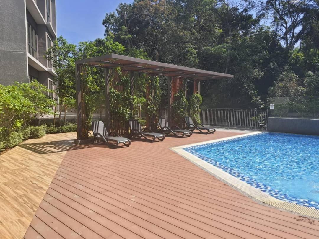The Clio 2 Residences, Beside Conezion, Beside Ioi City Mall, Opposite Serdang Hospital, Beside Uniteen And Upm, ปุตราจายา ภายนอก รูปภาพ