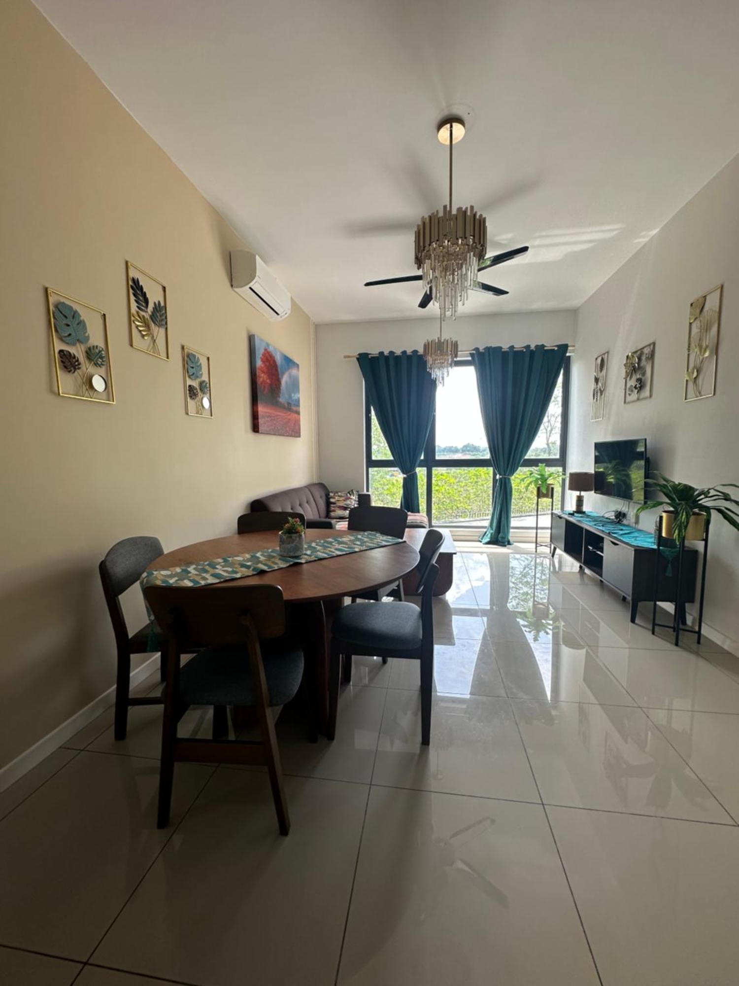 The Clio 2 Residences, Beside Conezion, Beside Ioi City Mall, Opposite Serdang Hospital, Beside Uniteen And Upm, ปุตราจายา ภายนอก รูปภาพ
